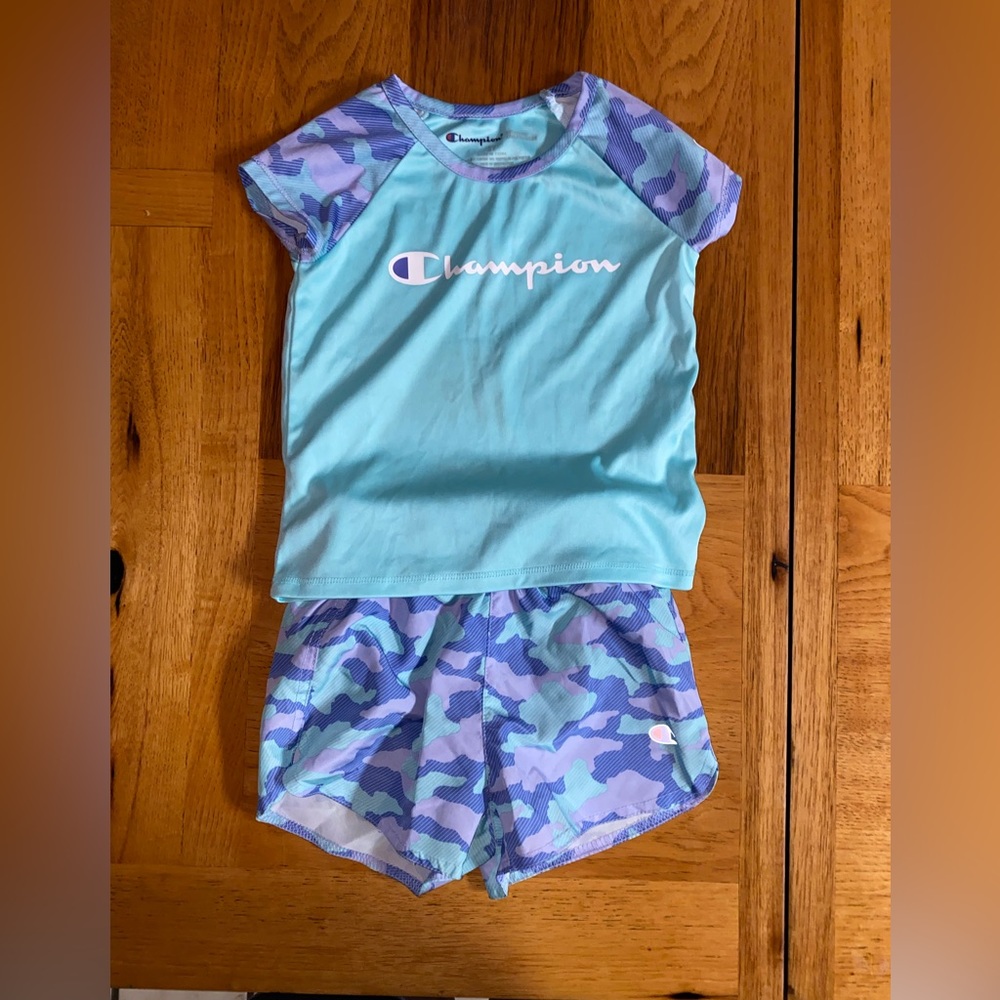 💜3 for $45 2T Champion Outfit